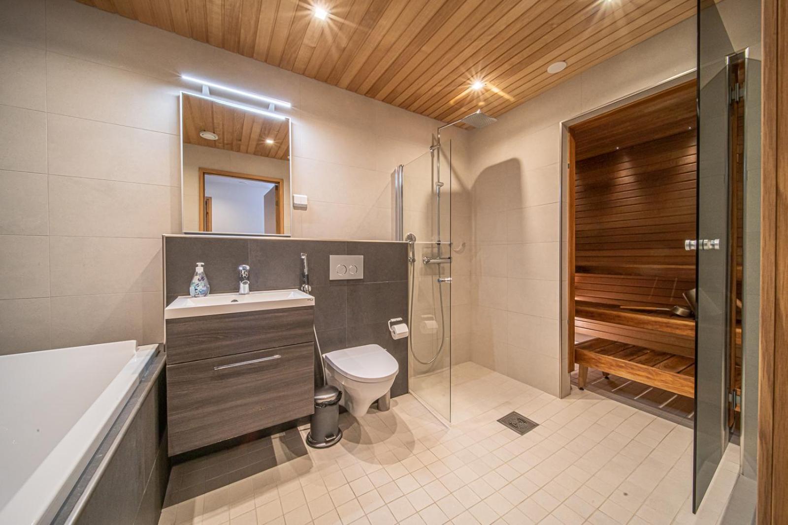 Levi Tunturinlaita A4, Ski-In Ski-Out 3Xbedroom ภายนอก รูปภาพ